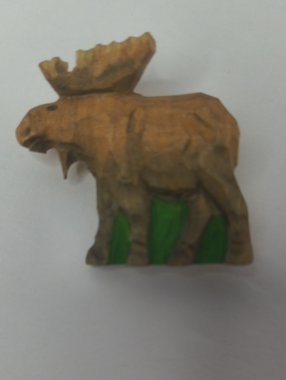 Vintage Alaska Wood Carved Wooden Moose Kipmik Products Anchorage Lapel Pin